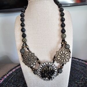 Elegant Black and Silver Statement‎ Necklace